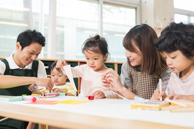 専門学校 日本デザイナー芸術学院 こども芸術学科保育コース の特長 2