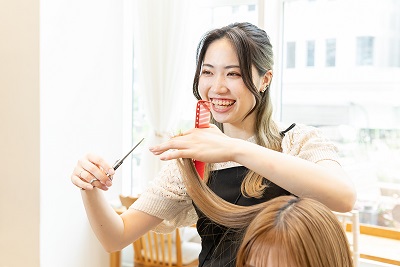 沖縄ビューティー＆ブライダル専門学校 の特長 3