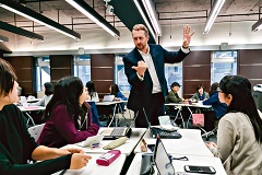 専門学校神田外語学院 の特長 1