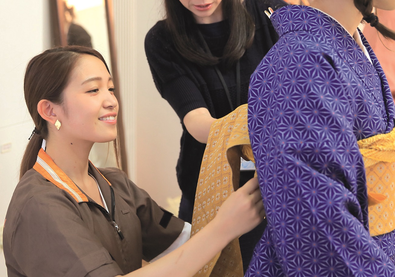 札幌ブライダル&ホテル観光専門学校 の特長 1